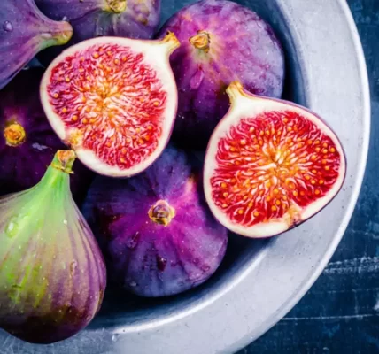 Anjeer And Figs Have Numerous Health Benefits.